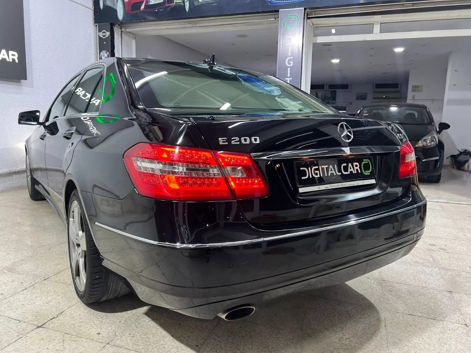 Mercedes-Benz Classe E à Tunis - Photo 16