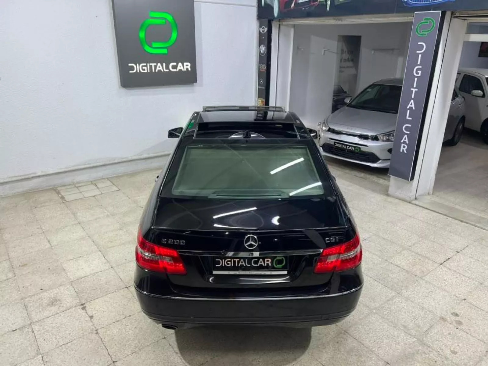 Mercedes-Benz Classe E à Tunis - Photo 17