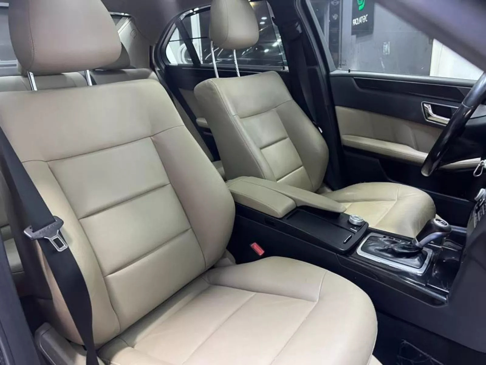 Mercedes-Benz Classe E à Tunis - Photo 30