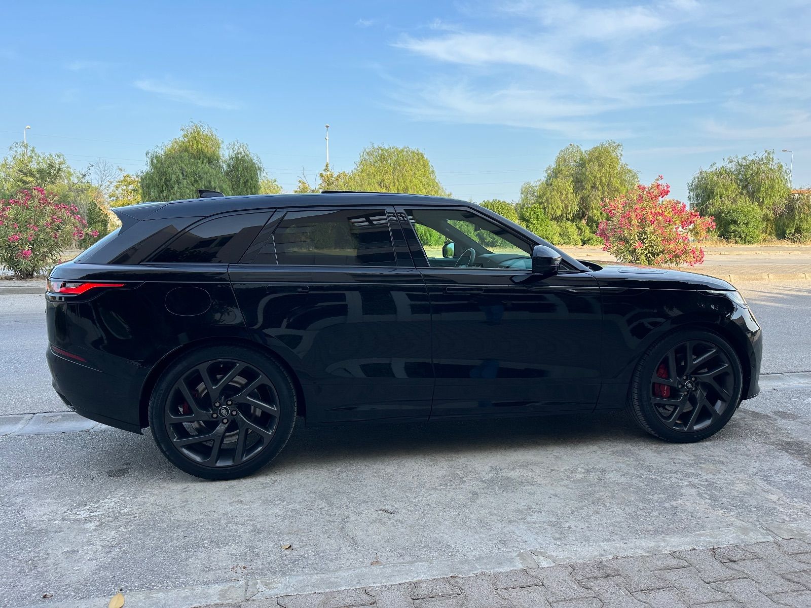 Land Rover Range Rover Velar S à Kairouan - Photo 6
