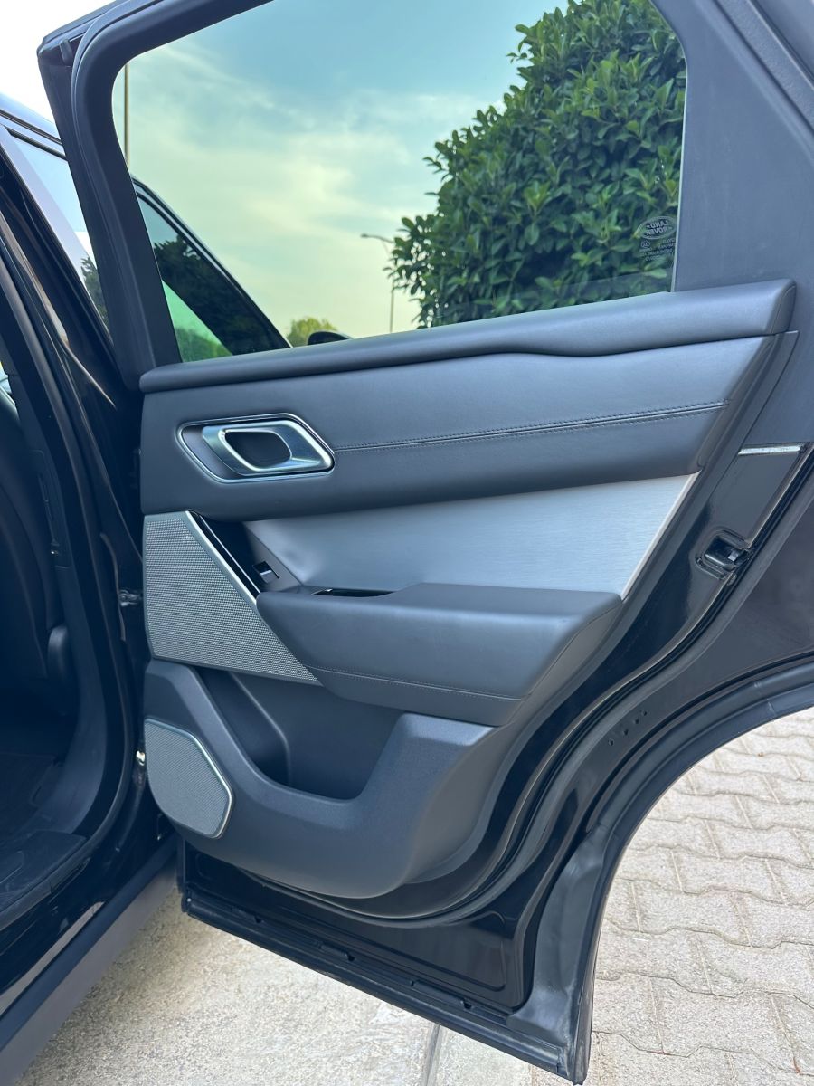 Land Rover Range Rover Velar S à Kairouan - Photo 13