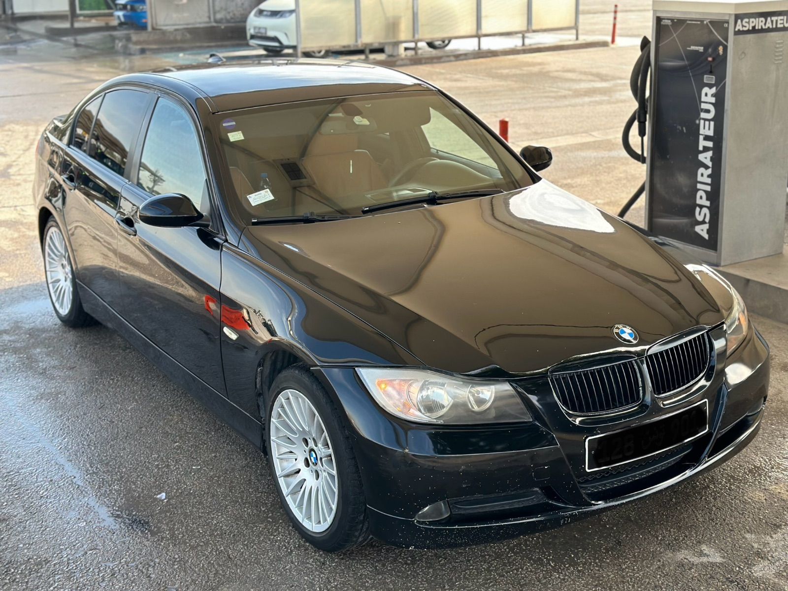 BMW Série 3 à Ariana - Photo 1