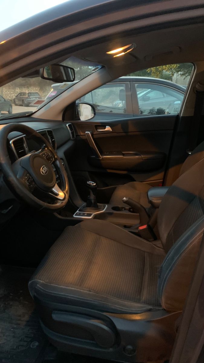 KIA Sportage à Tunis - Photo 3