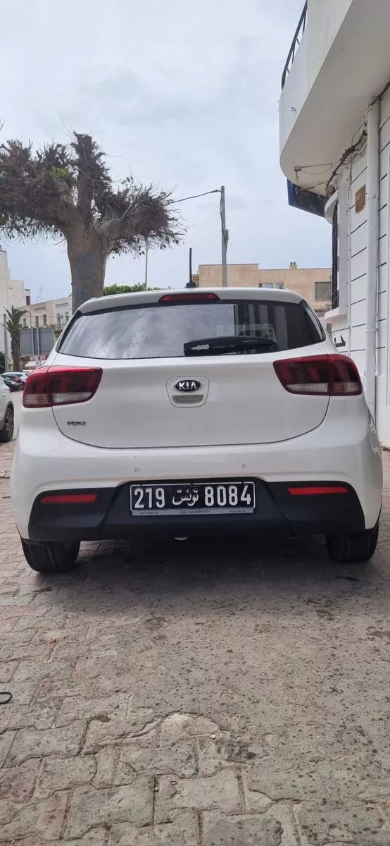 KIA Rio 5p GX à Ariana - Photo 1