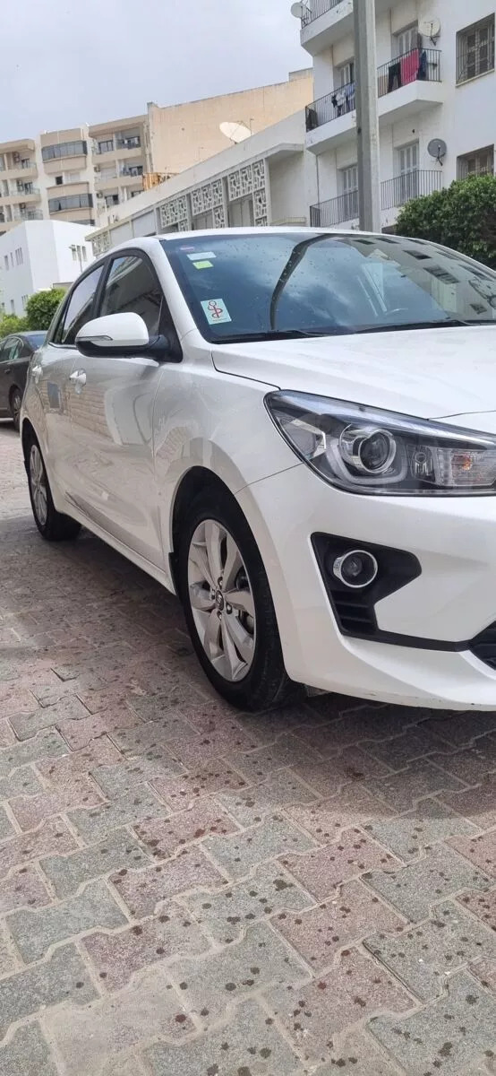 KIA Rio 5p GX à Ariana - Photo 2