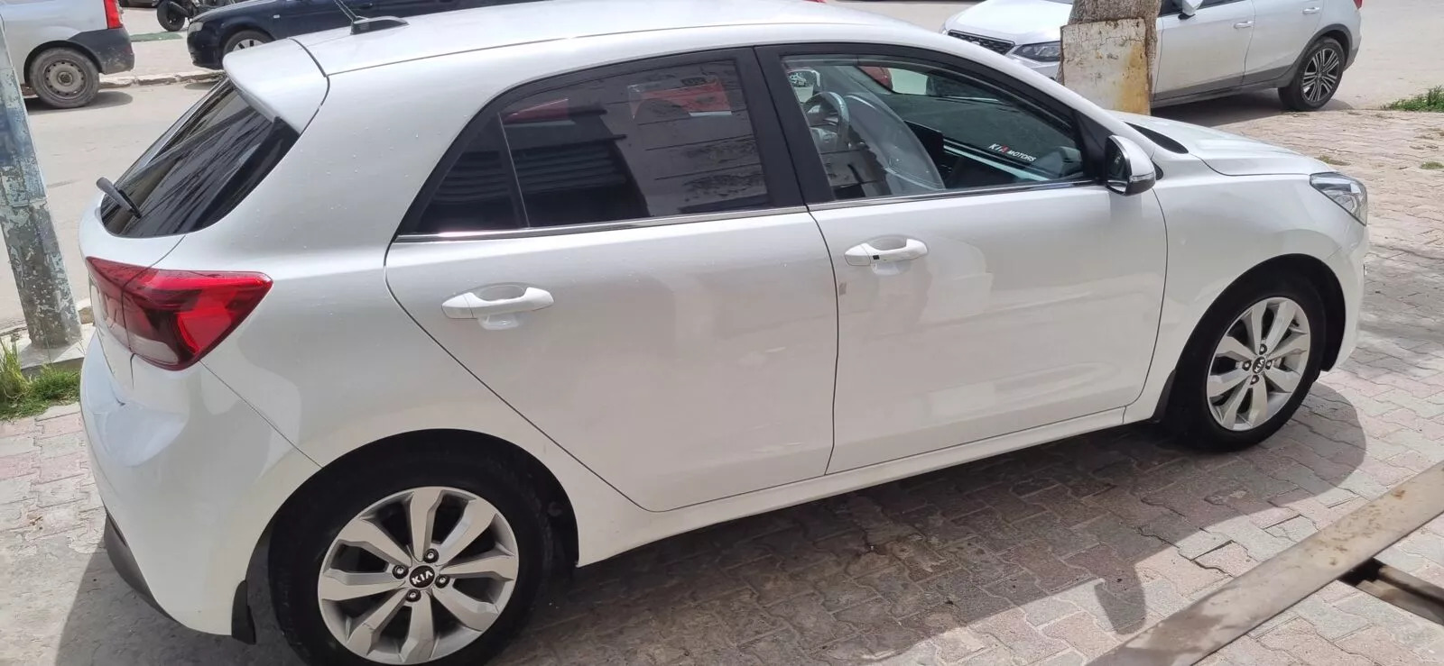 KIA Rio 5p GX à Ariana - Photo 3