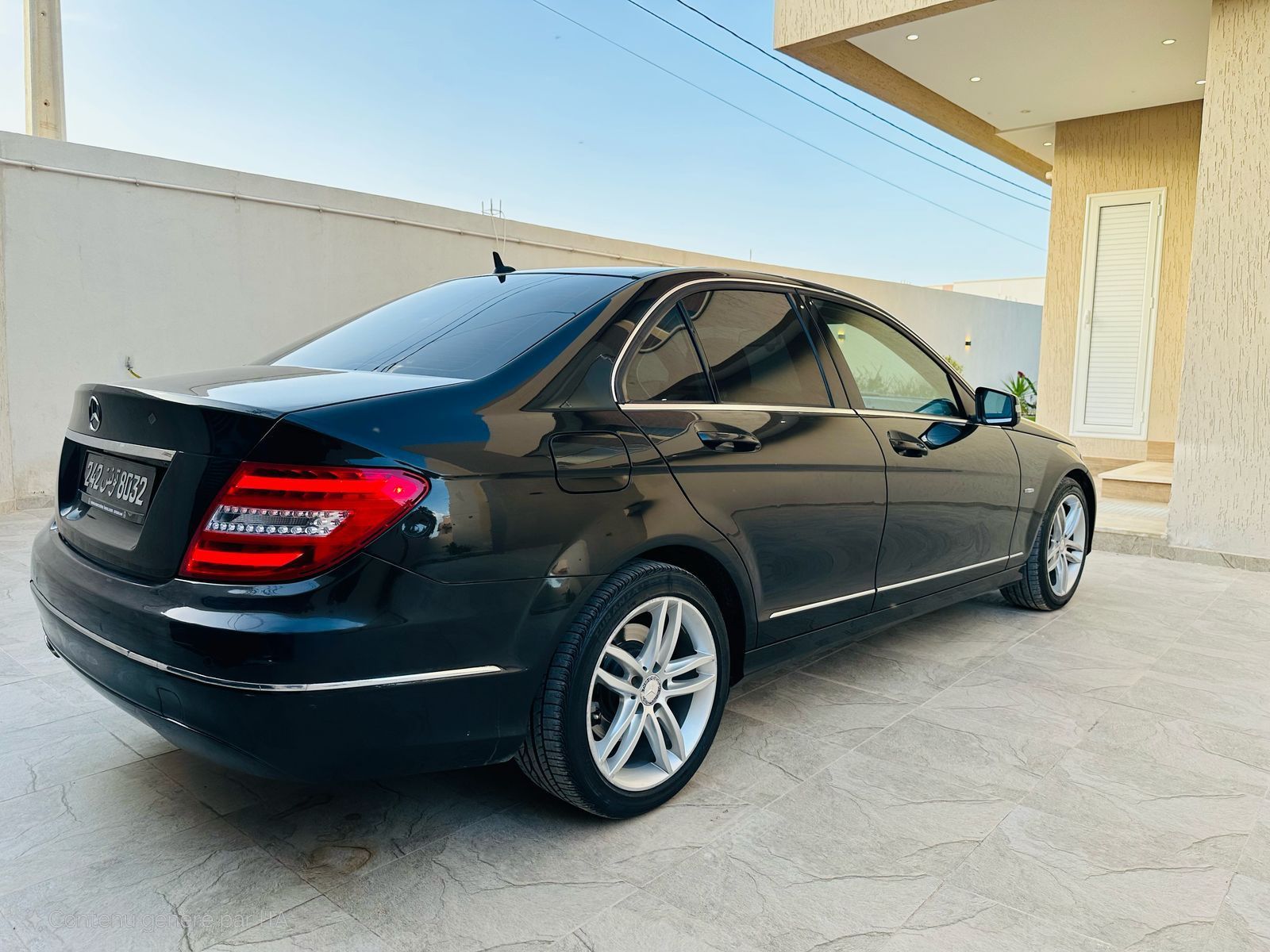 Mercedes-Benz Classe C à Tunis - Photo 5