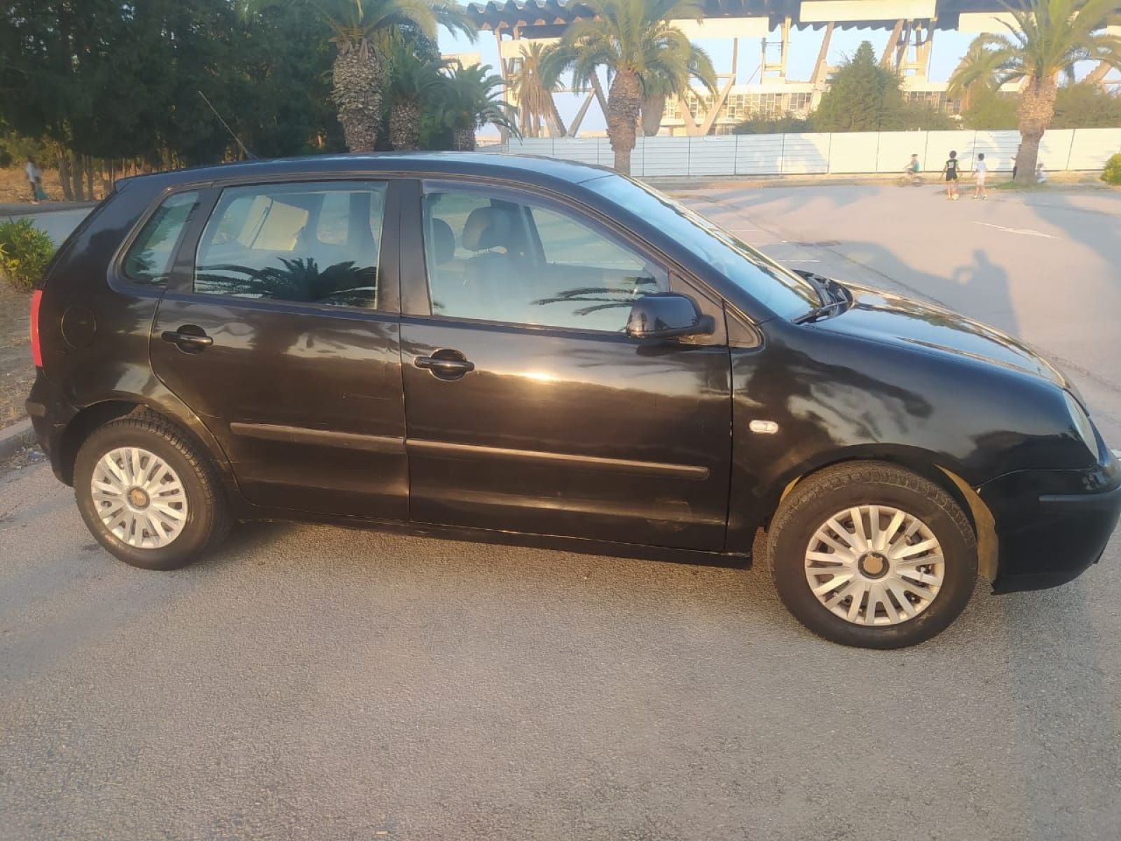  Golf4 1.4 essence tout options très propre 