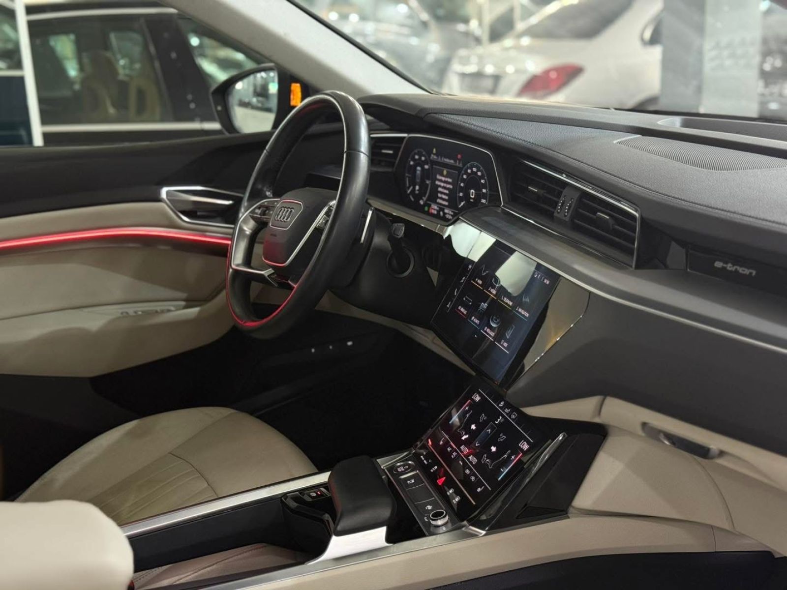 Audi E-tron à Ben Arous - Photo 17