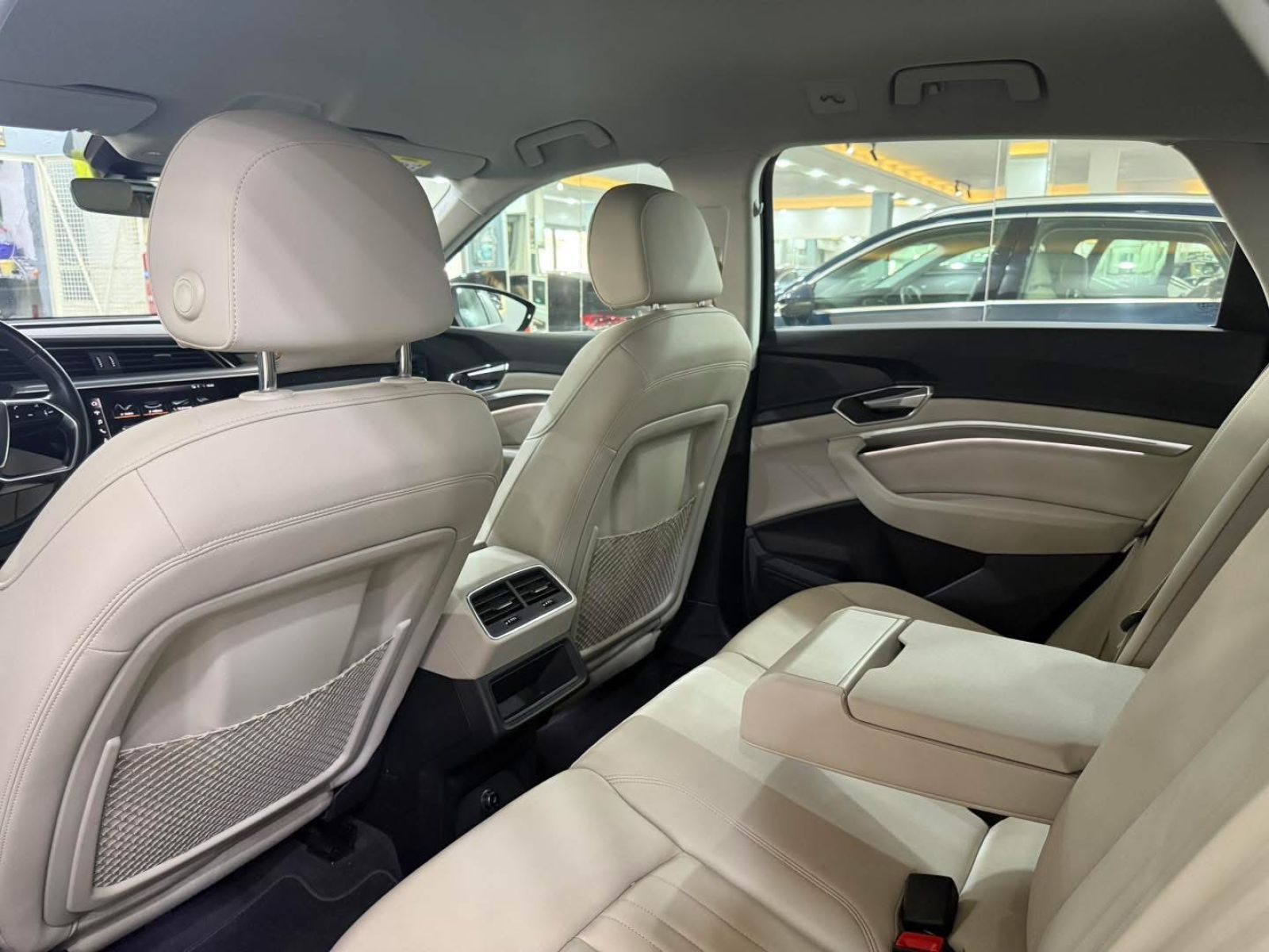 Audi E-tron à Ben Arous - Photo 21