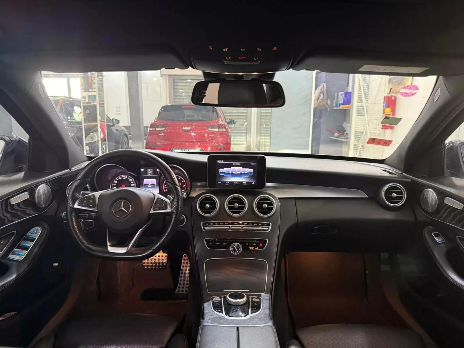 Mercedes-Benz Classe C à Ben Arous - Photo 7