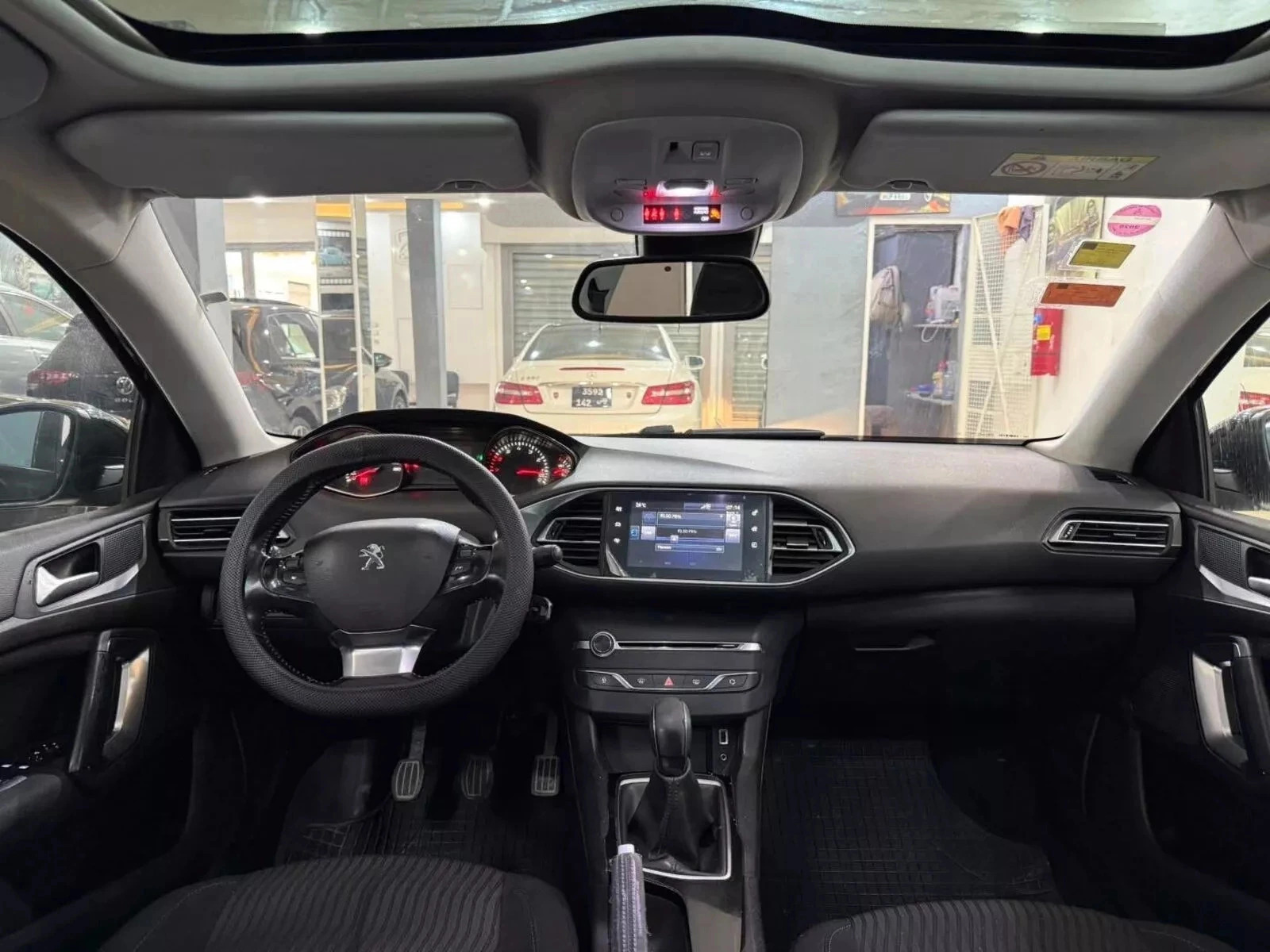 Peugeot 308 Active Cielo à Ariana - Photo 8