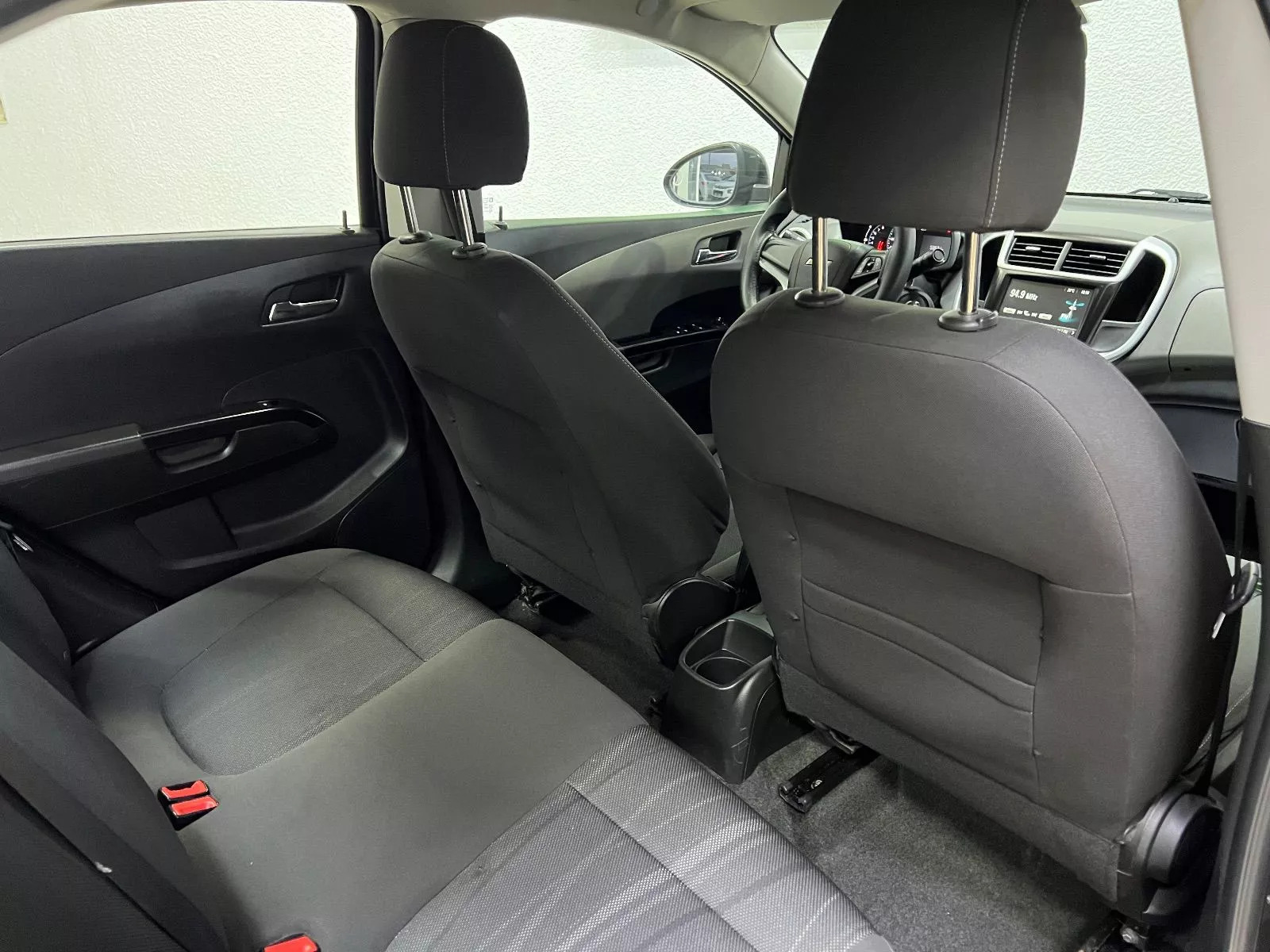 Chevrolet Sonic LS à Ben Arous - Photo 26