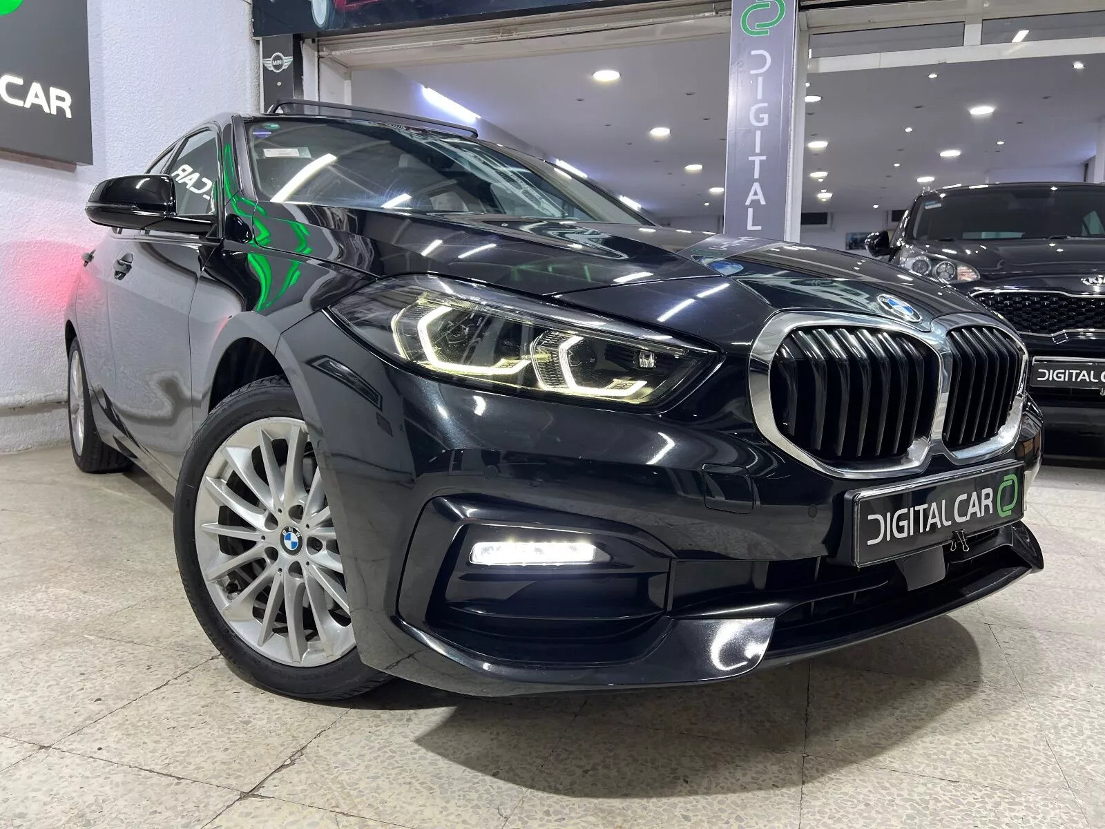 BMW Série 1 Pack M à Tunis - Photo 10