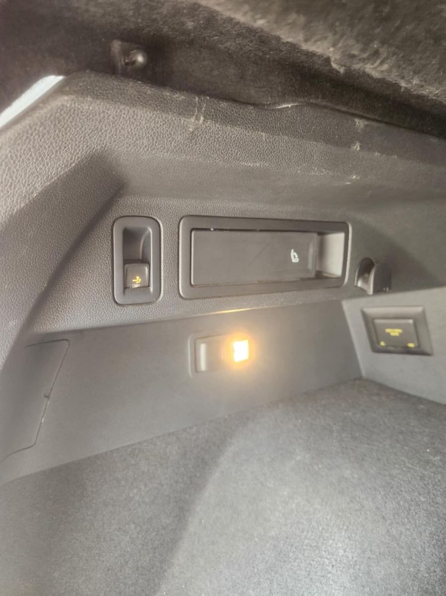 Volkswagen Tiguan Prestige à Ben Arous - Photo 10