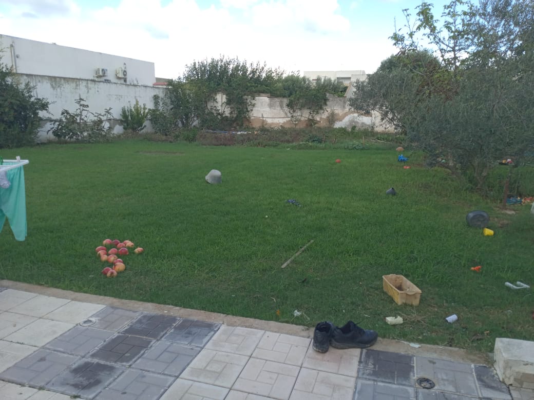  Villa de Plain-Pied à Khezema EST 