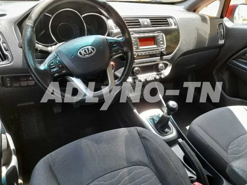 kia Rio 1er main à Ariana - Photo 9
