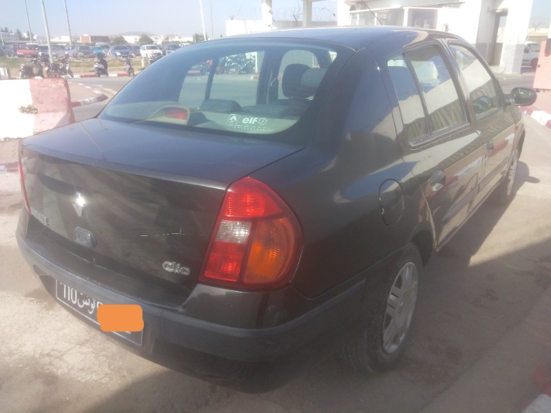 Renault Clio Essence 2003 à Ariana - Photo 2