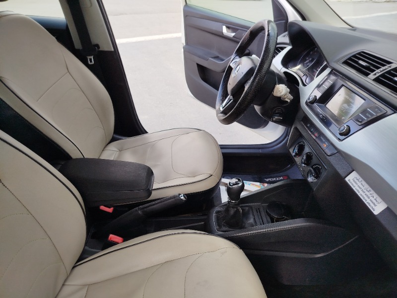 Skoda Fabia Essence 2015 à Bizerte - Photo 9