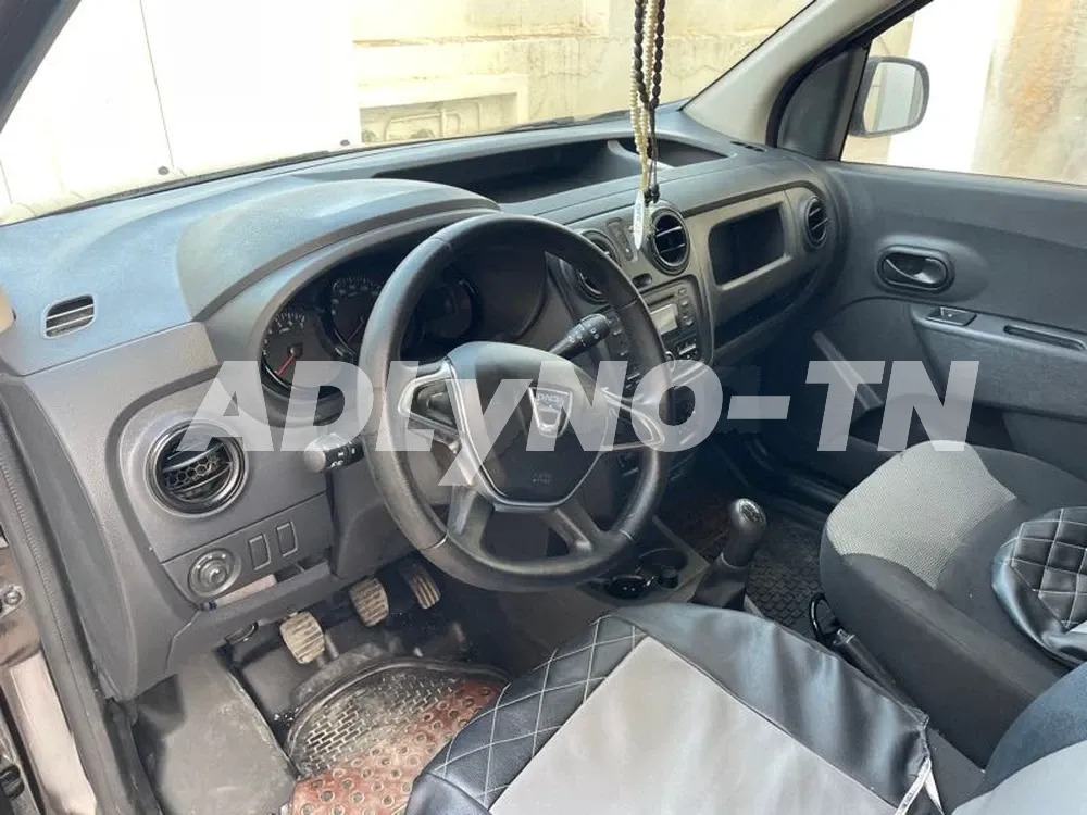 AV DACIA DOKKER NEUF 37,500 km certifié à Manouba - Photo 1