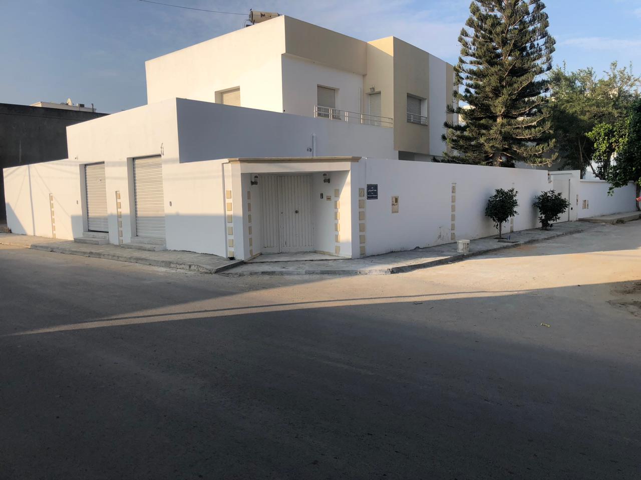    Maison haut standing à Tunis - Photo 1