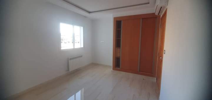    Un appart s 1 haut stand à Tunis - Photo 2