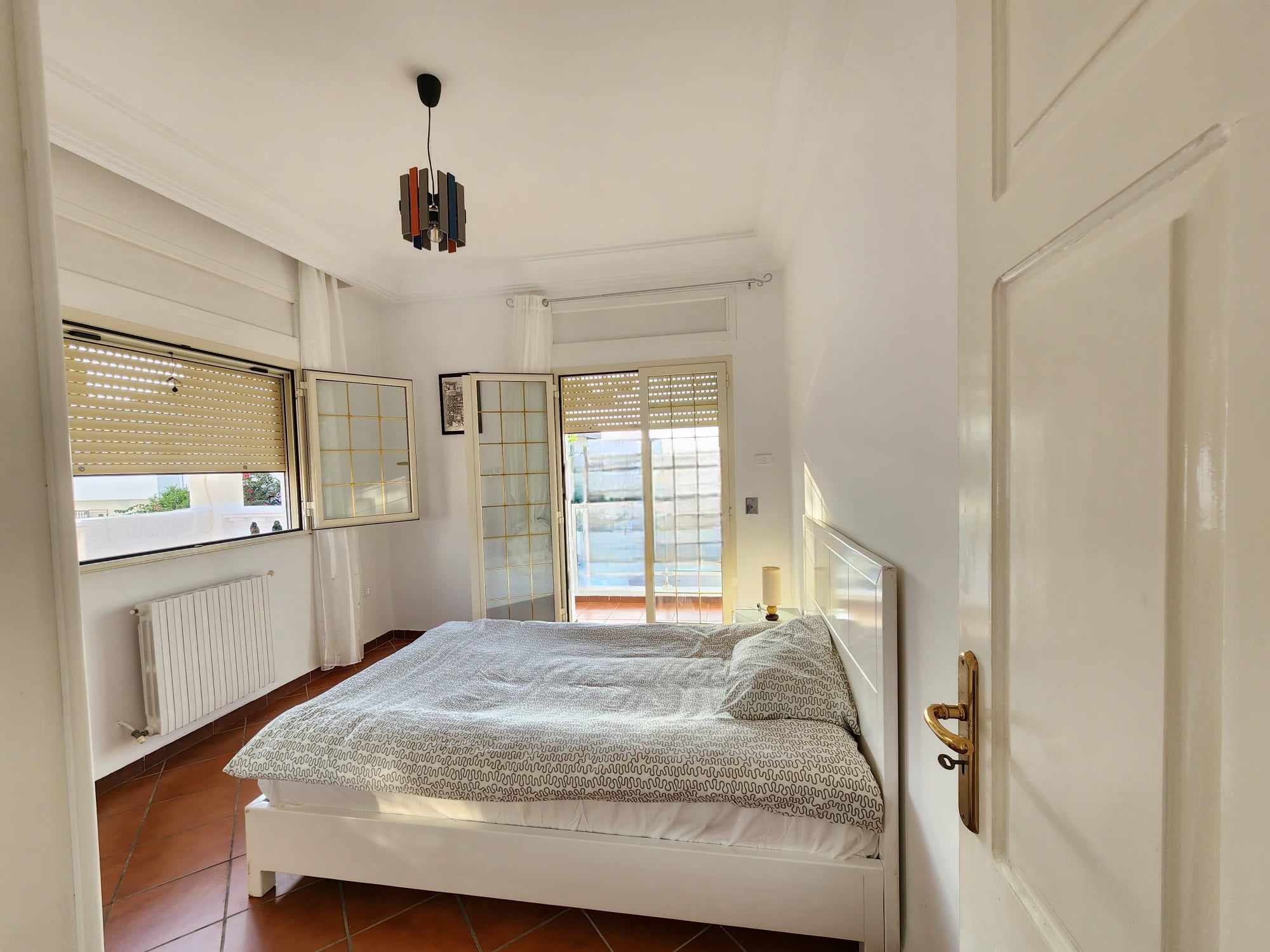    Bel étage de villa meub à Tunis - Photo 2