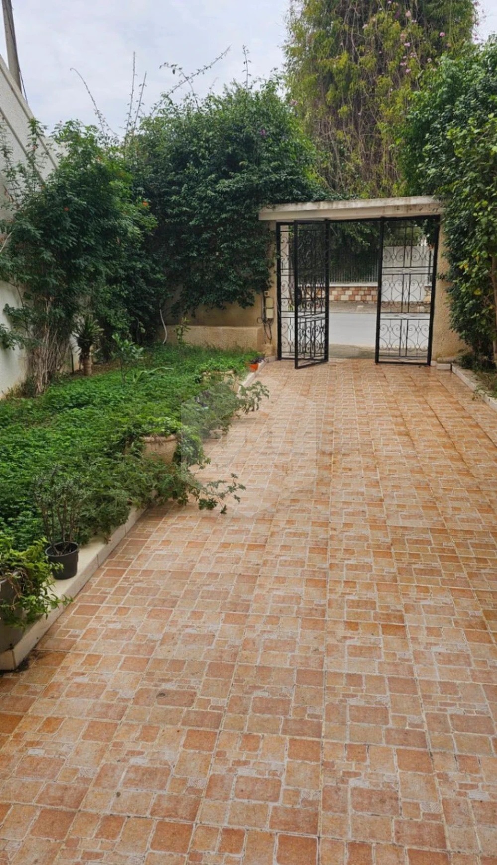    Une villa s5 habitation à Tunis - Photo 2