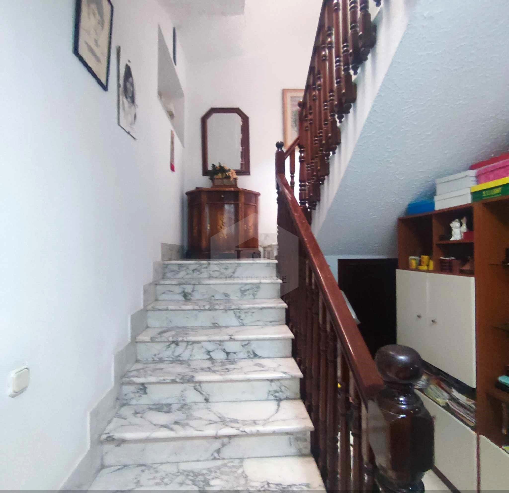    Villa s6 à usage commerc à Tunis - Photo 5