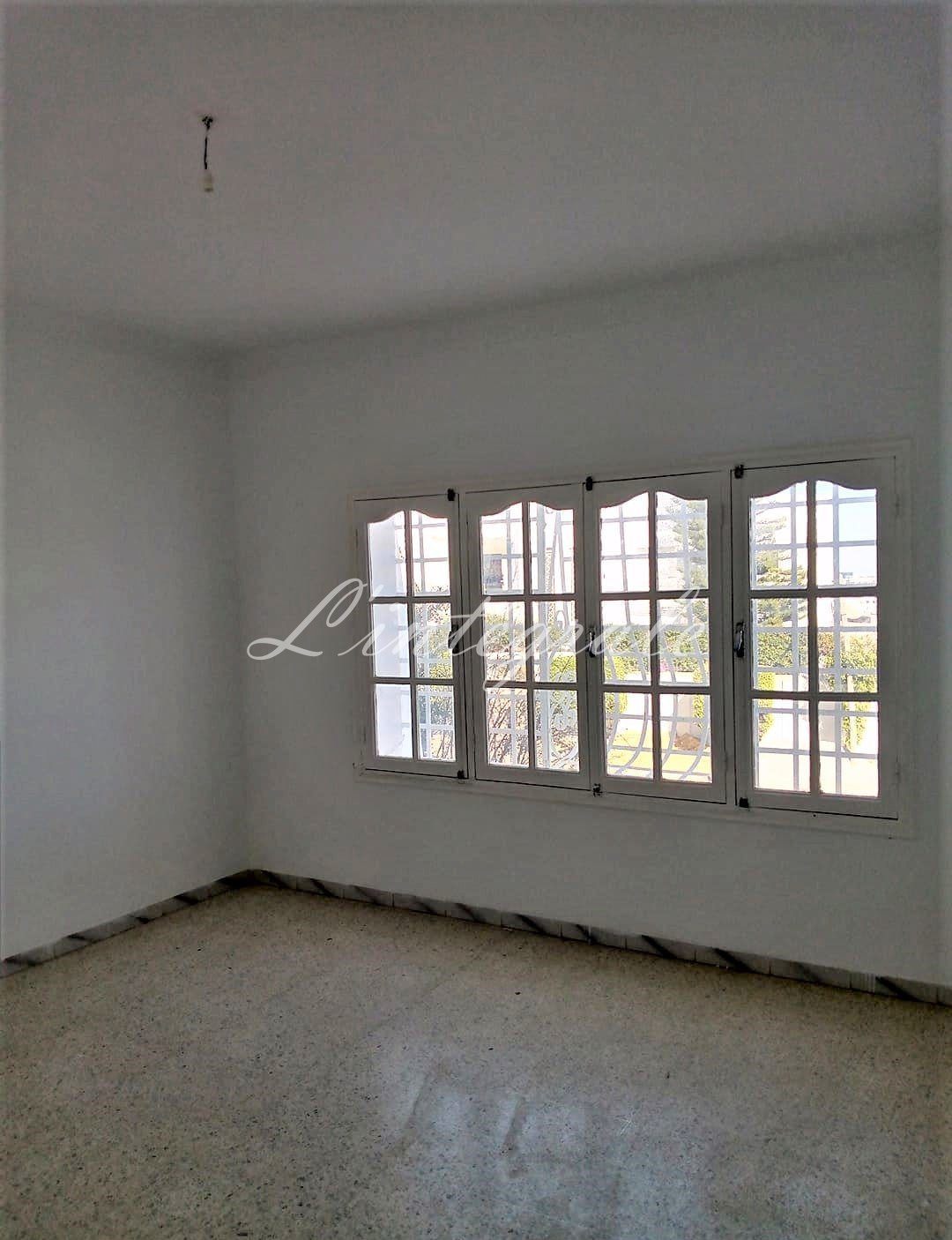    Villa 2 niveaux pour hab à Tunis - Photo 4