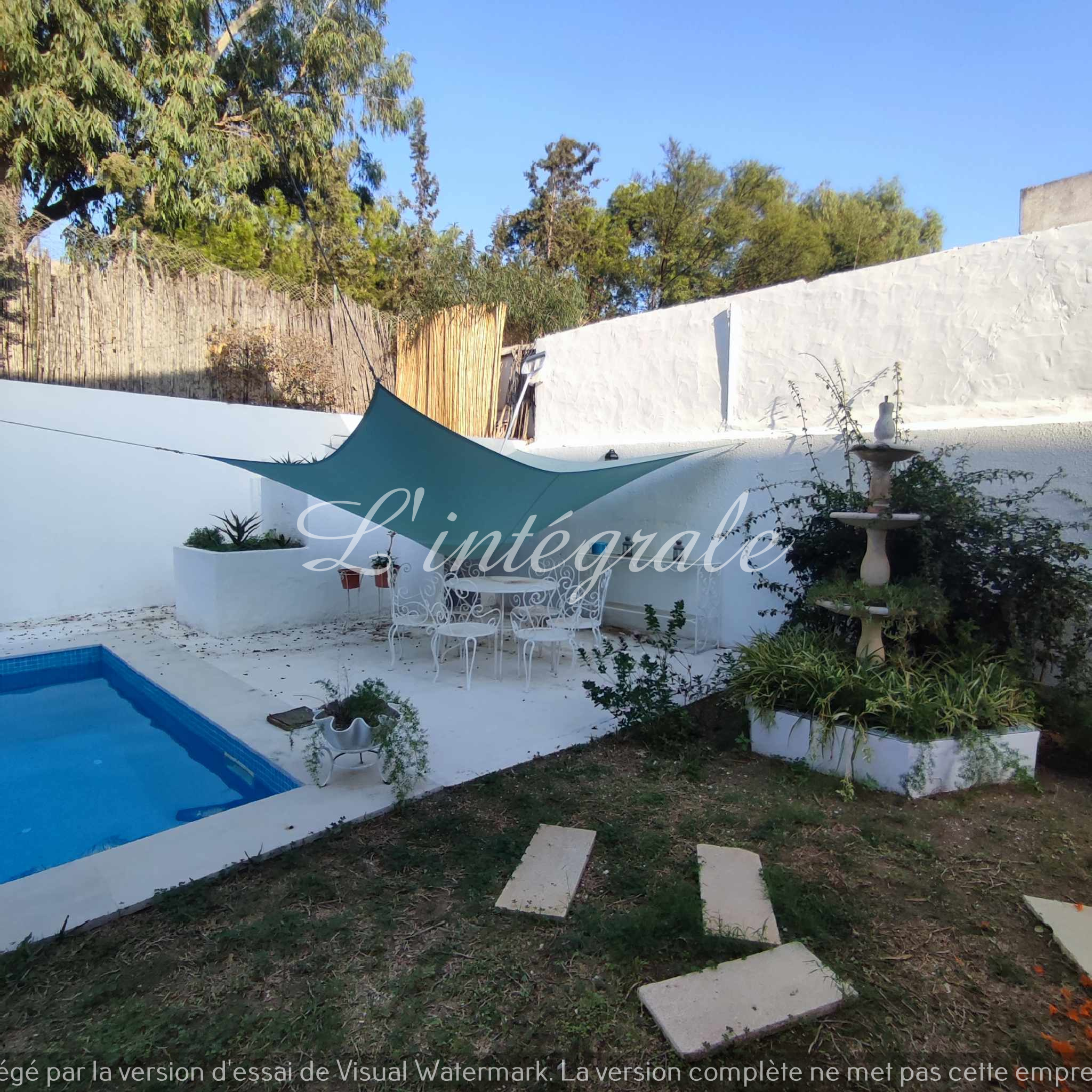    Une superbe villa avec p à Tunis - Photo 1