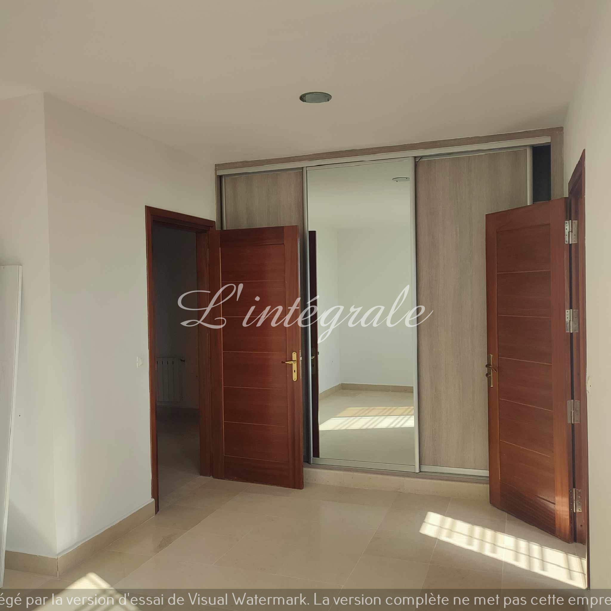    Villa neuve de 4 étages à Tunis - Photo 3