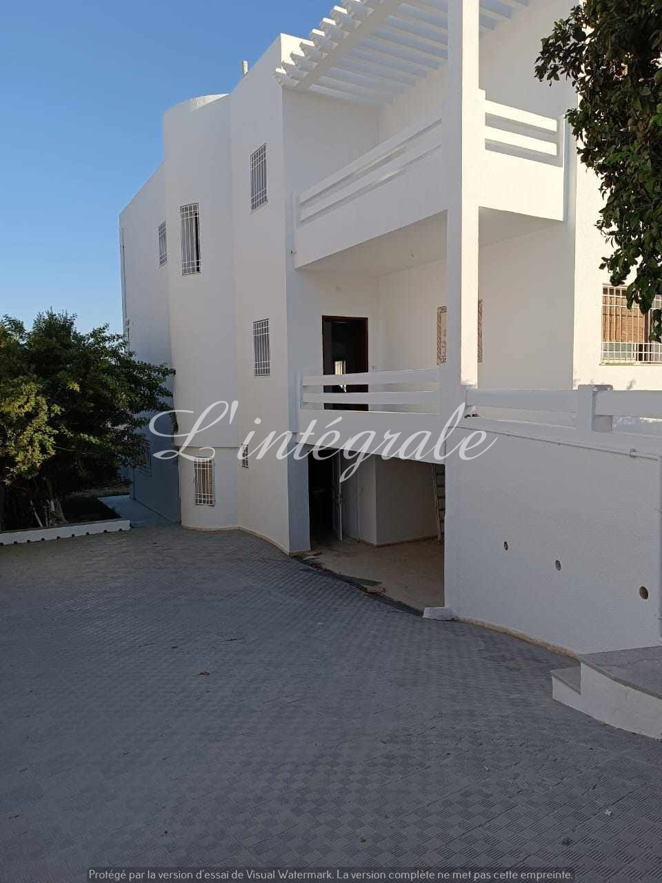  A VENDRE – S+1 – CITE EL WAHAT – TEL 58258423 - FB.7812 