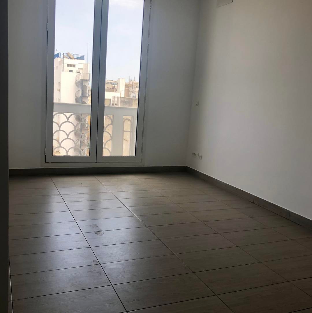    Grand bureau à rue de pa à Tunis - Photo 1