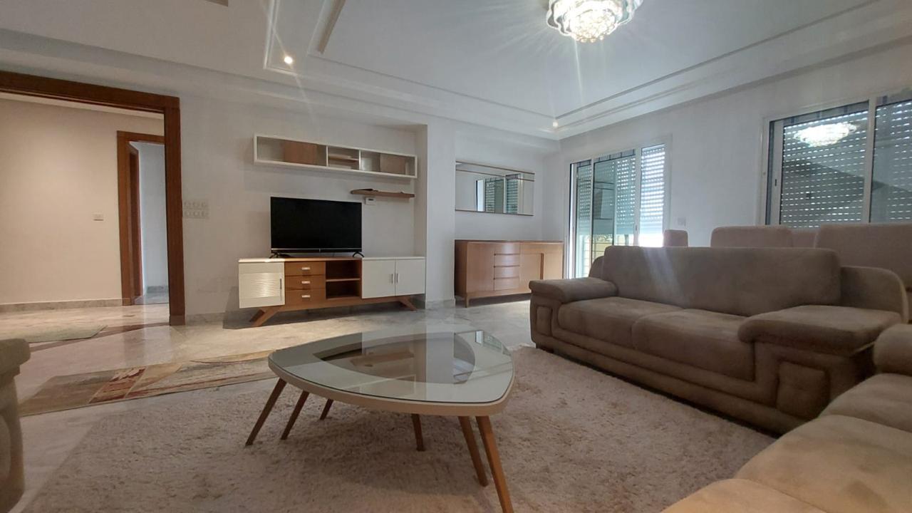  A LOUER S+2 – JARDINS EL AOUINA – TEL 56306032 – FB.5180 