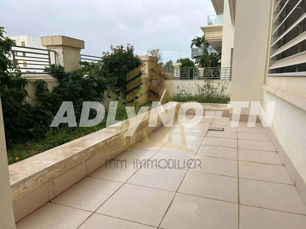 à louer s+2 avec jardin aux JDC à Tunis - Photo 3