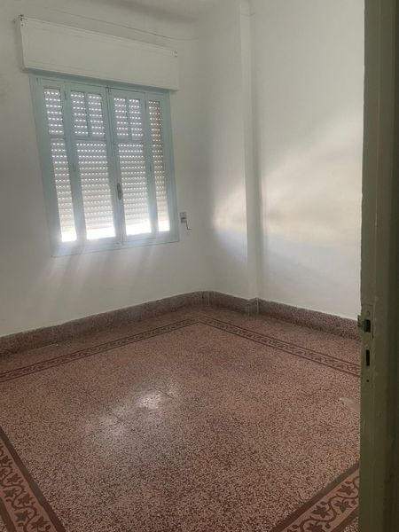    S2 vide au centre vile à Tunis - Photo 2