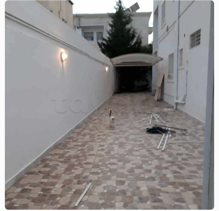  Belle villa toute neuve S+4 avec piscine à Hammamet à vendre 51355351 