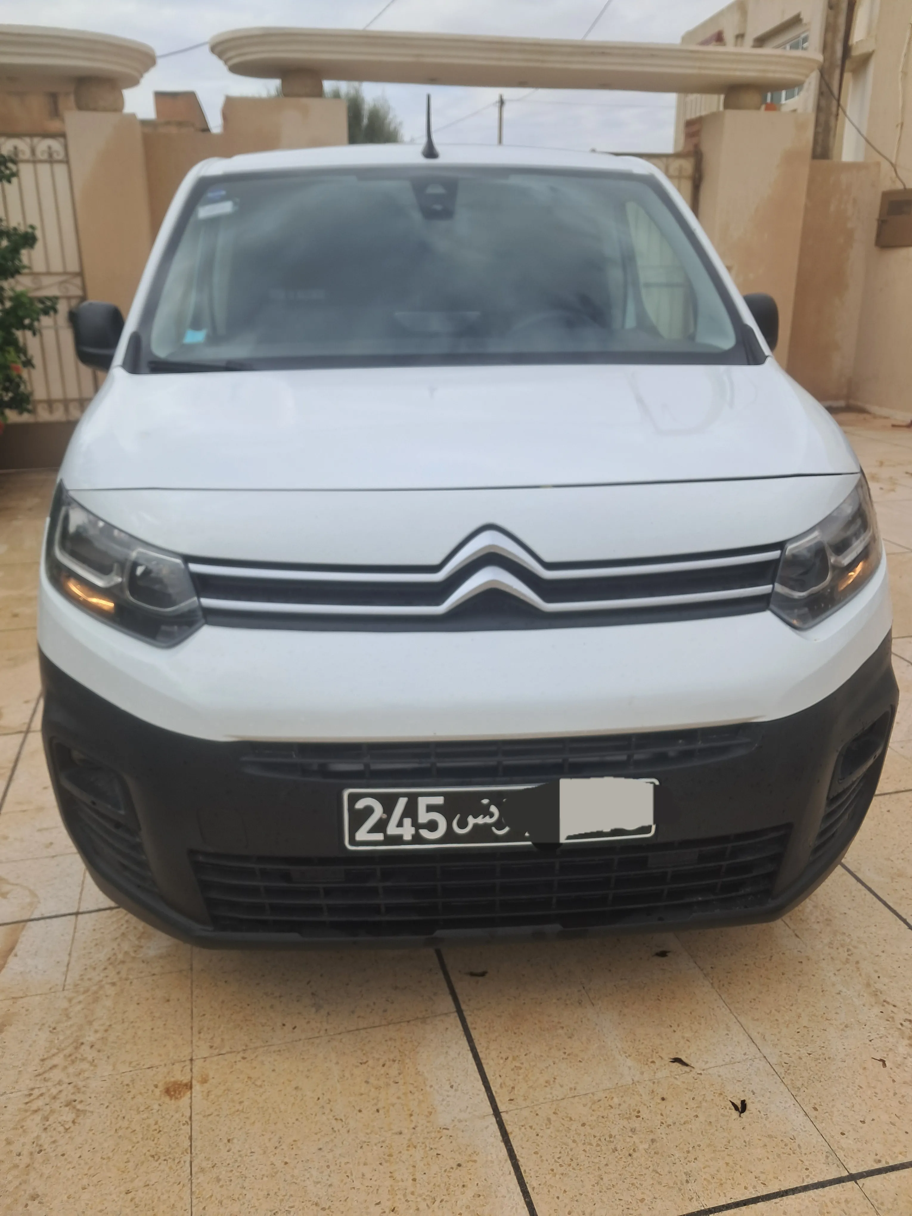 Nader à Sfax - Photo 1