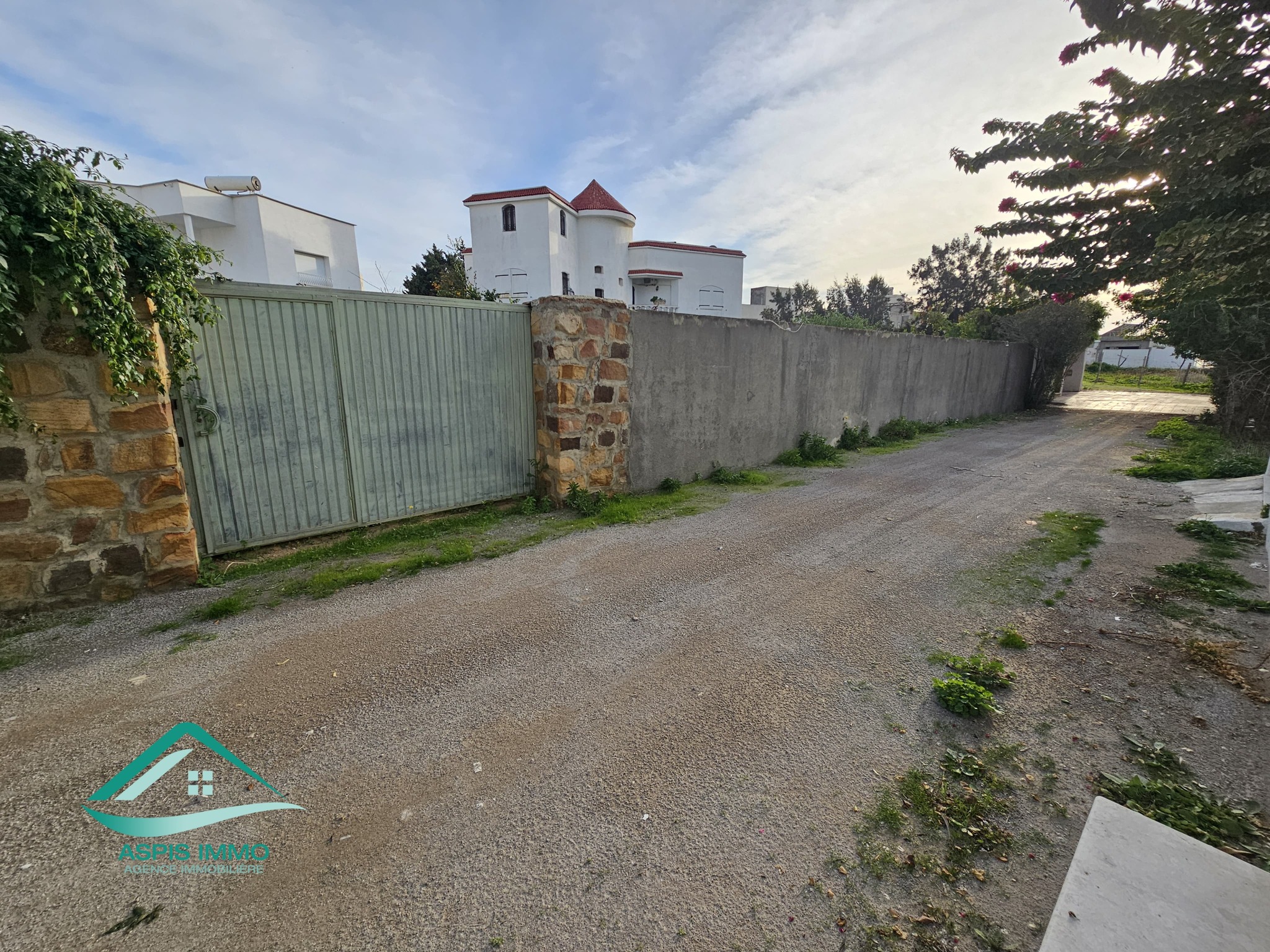    Terrain 220 m2 à petit p