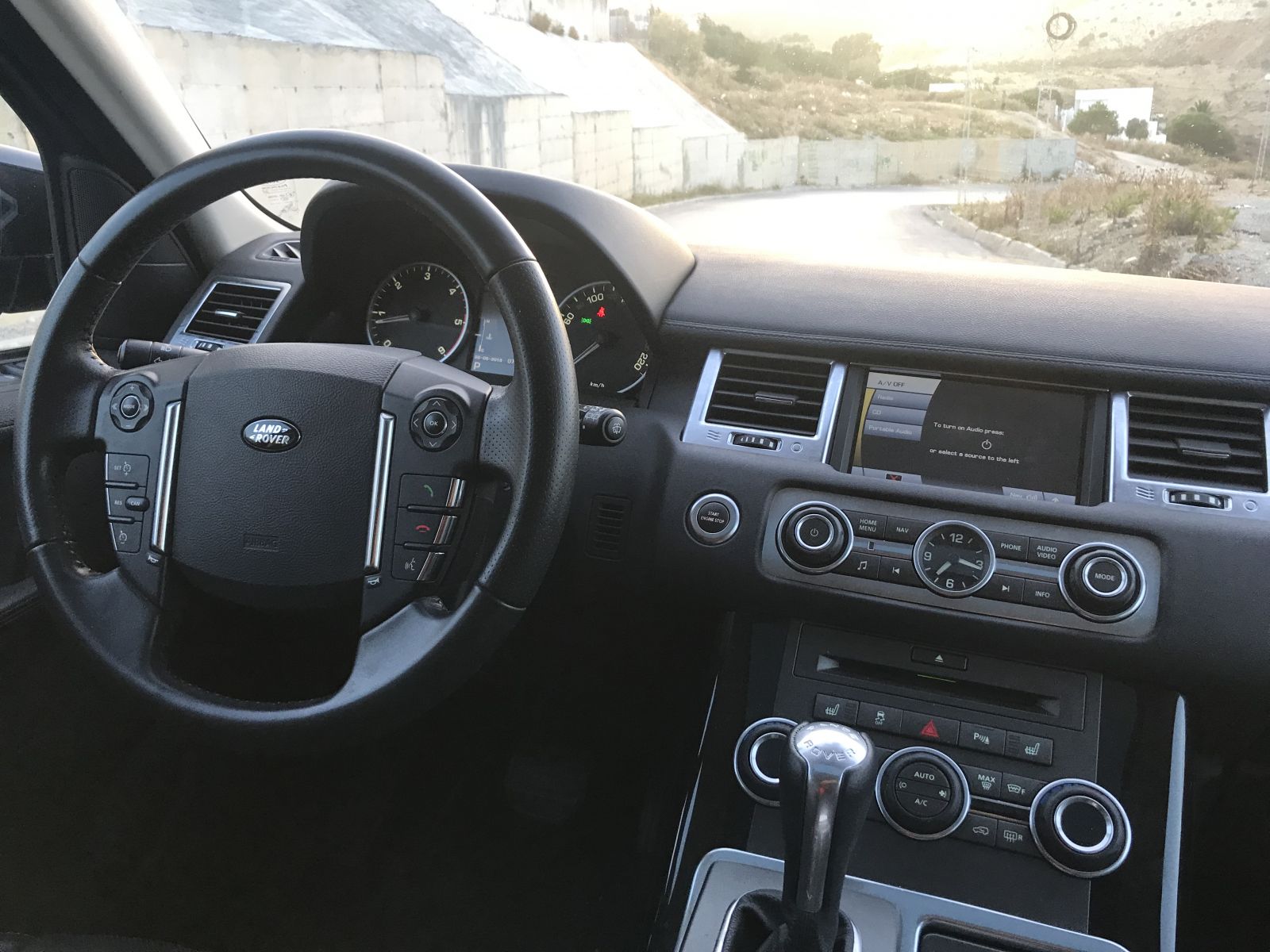 Land Rover Range Rover Sport Autobiography à Tunis - Photo 4