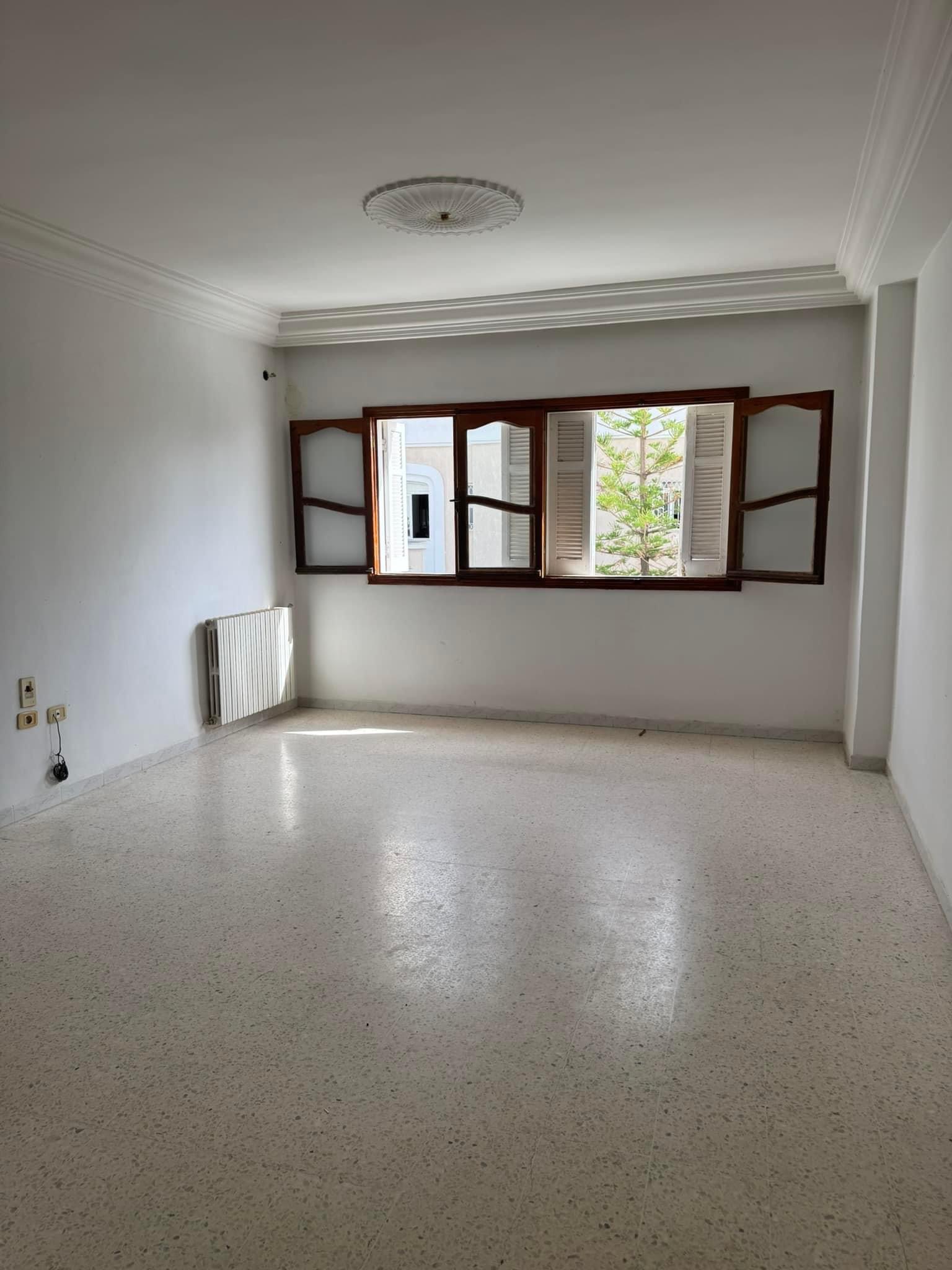    Etage de villa s4 avec t à Ariana - Photo 1