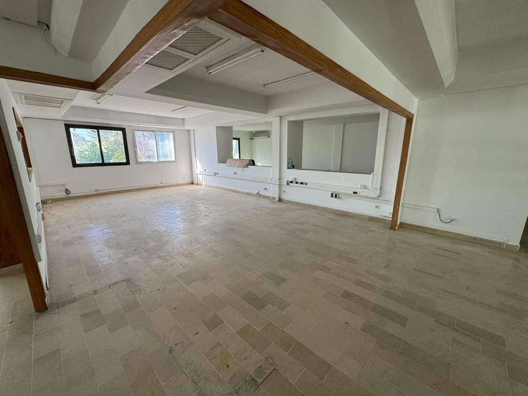  Appartement S+3 meublé à Gammarth 