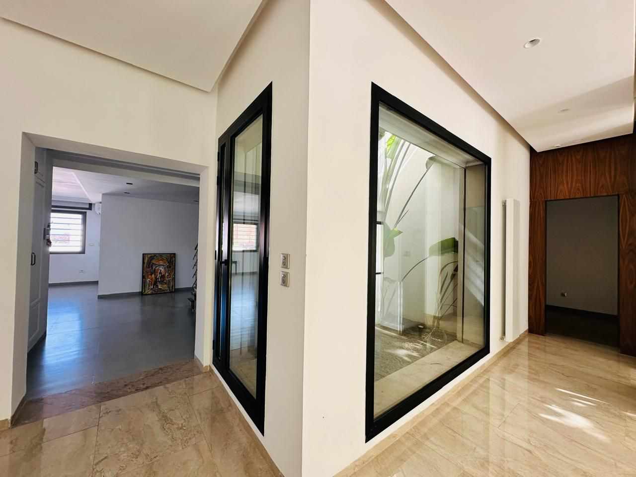  un appartement s+2 au 3éme étage(sans ascenseur)a louer situé a bardo cité errawdha en face station rfr 