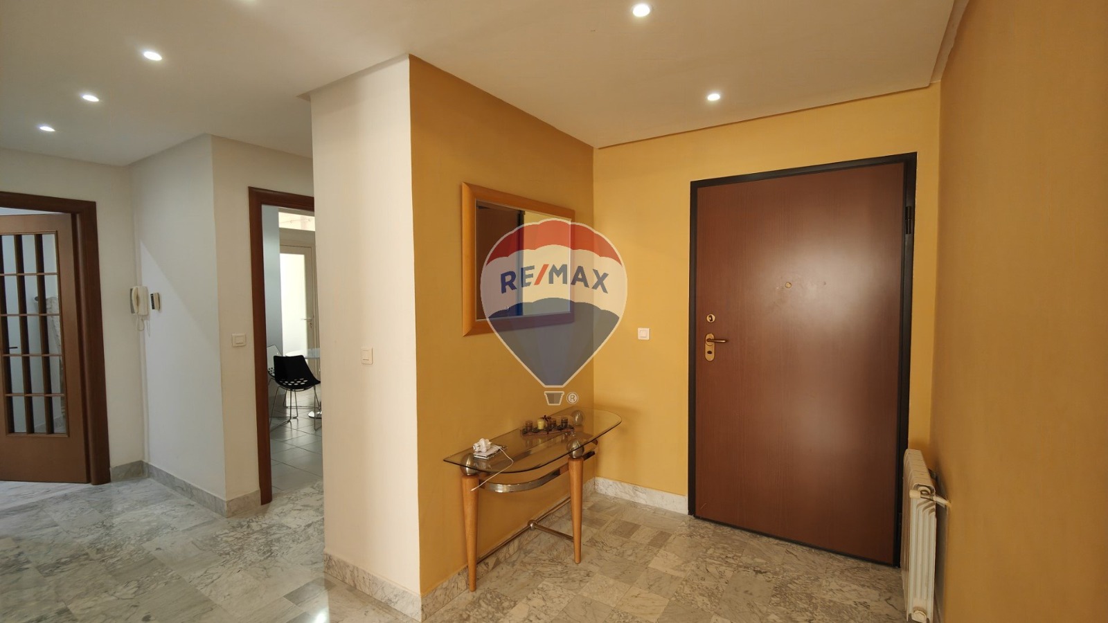    Appartement s3 meublé au à Tunis - Photo 3