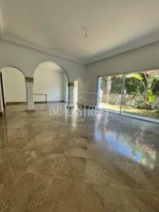  ????A #vendre Un RDC avec #piscine privée 