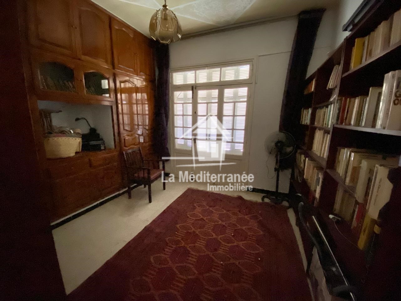    Une villa sur deux nivea à Tunis - Photo 1