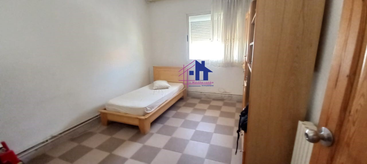    Appartement s3 2éme étag à Tunis - Photo 2