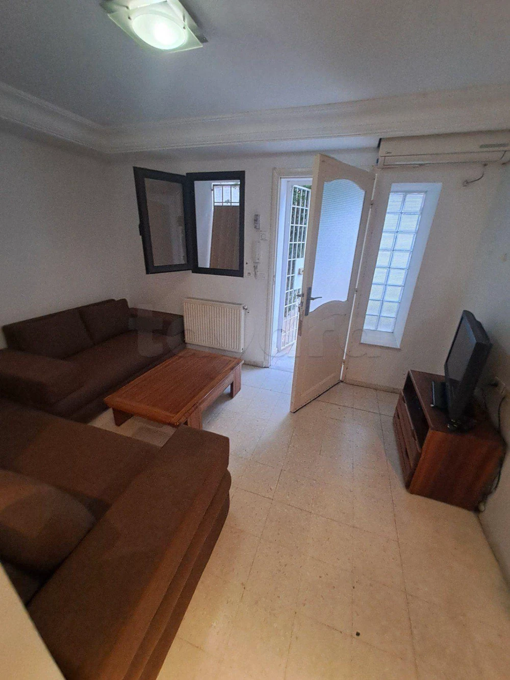    Rdj s2 meublée 900dt man à Tunis - Photo 1