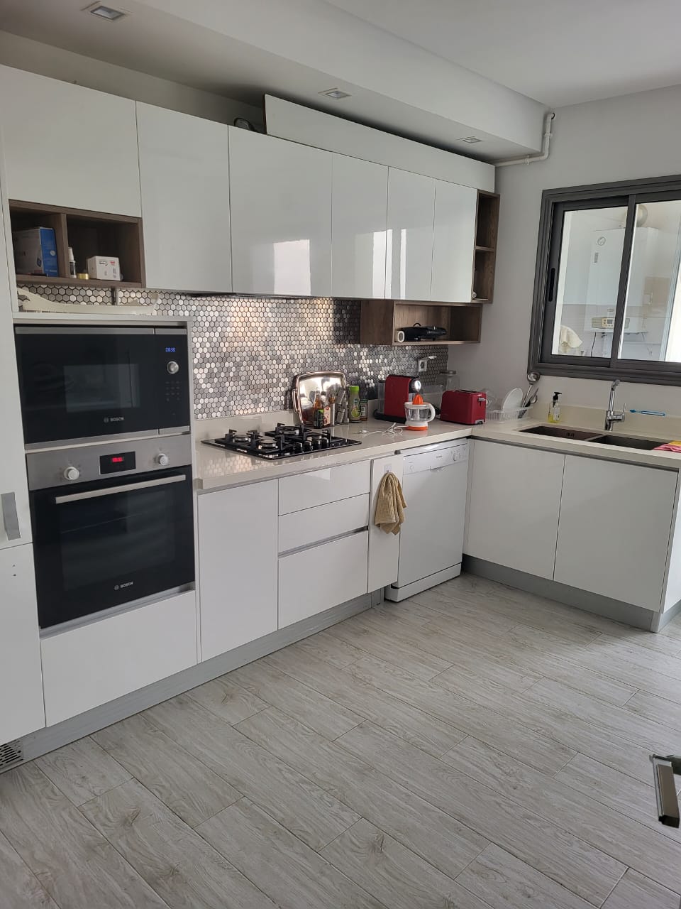    Un immeuble r1 à bab bha